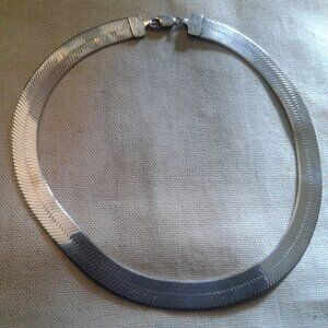 Vintage!  Sterling Silver Flex Herringbone Necklace